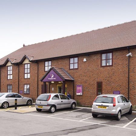 Premier Inn Crewe Central Extérieur photo