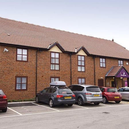 Premier Inn Crewe Central Extérieur photo