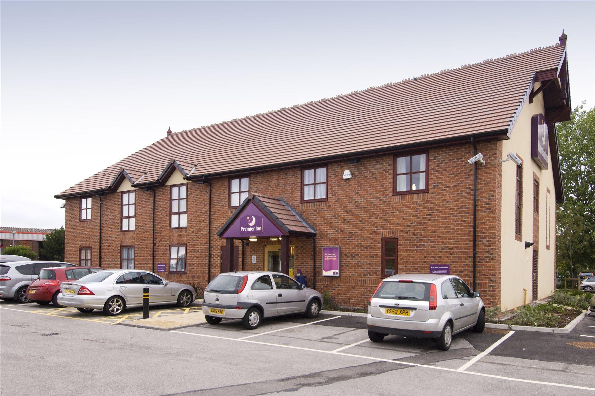 Premier Inn Crewe Central Extérieur photo