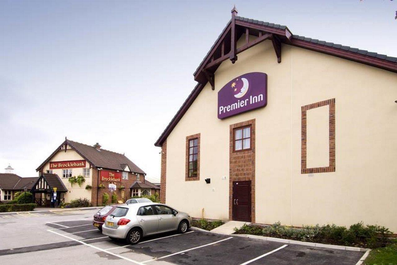 Premier Inn Crewe Central Extérieur photo